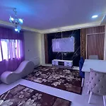 Adam Mcdonald\'S Abbas Al Aqqad Hotel