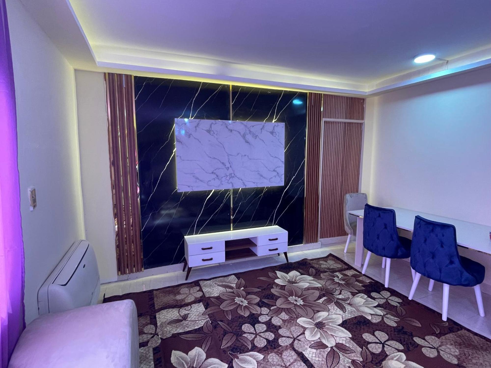 Adam Mcdonald's Abbas Al Aqqad Apartment *